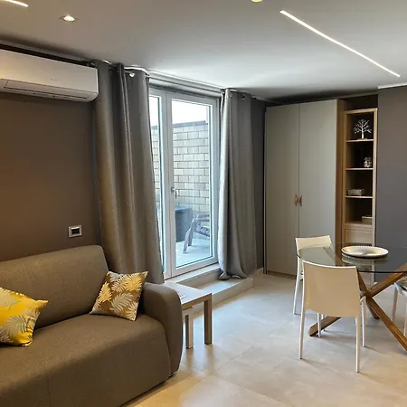 R39 Attic With Terrace And Private Parking Milán